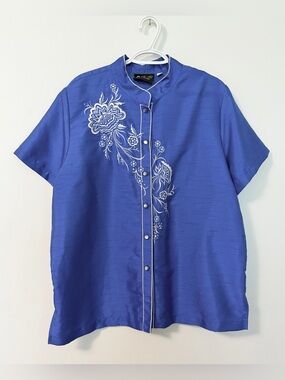 Bob Mackie Wearable Art Vintage Embroidered Button front Shirt XL Blue